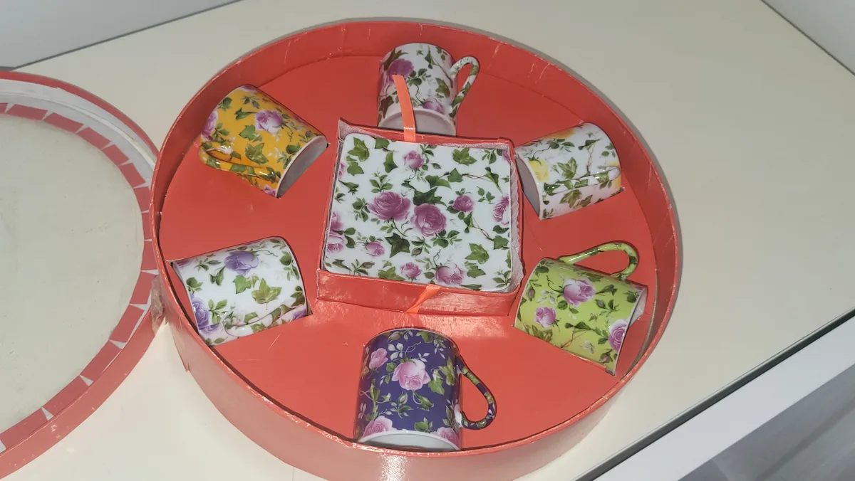 Lot de 6 tasses à café. — photo 2